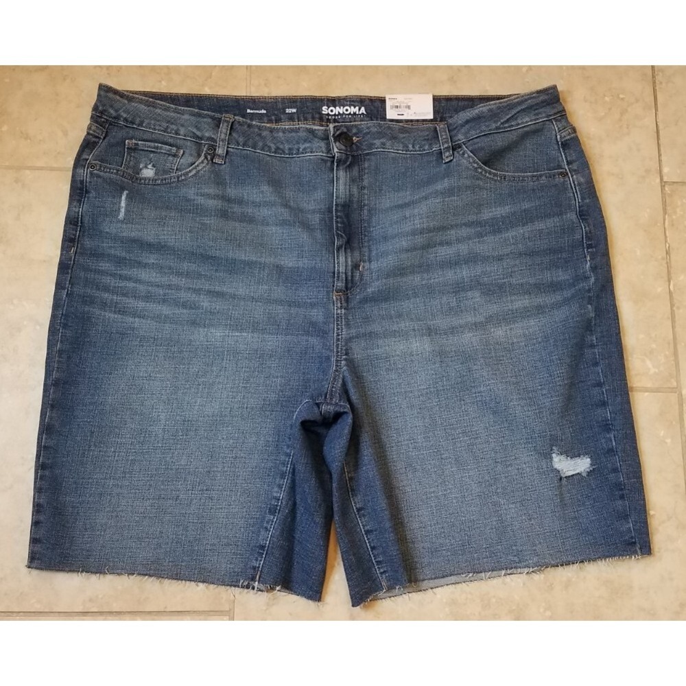 Sonoma Women Bermuda Jean Shorts Distressed Raw Hem Medium Wash Blue Sz‎ 22W NEW